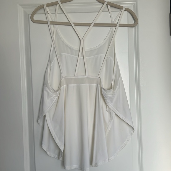 Lululemon white tank
lululemon athletica - Picture 2 of 6